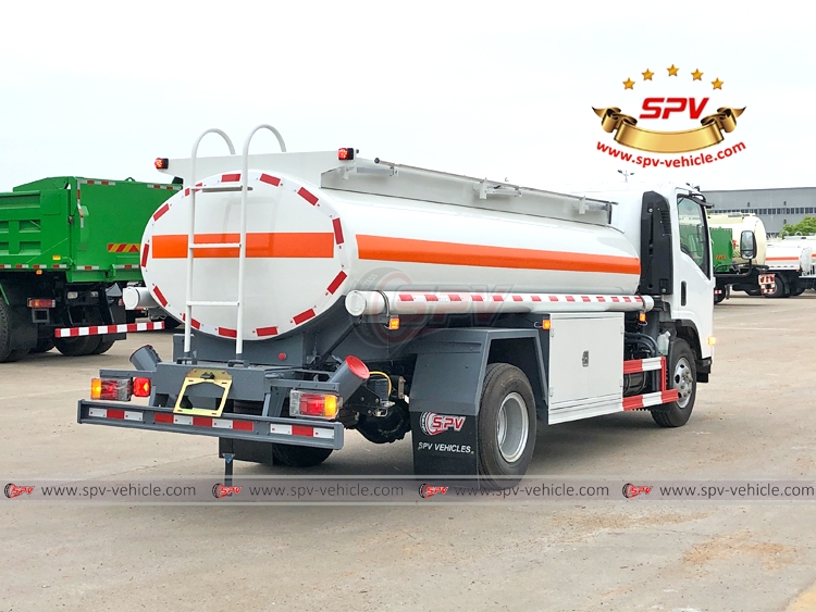 6,000 Litres Fuel Tank Truk ISUZU - RB 6,000 Litres Fuel Tank Truk ISUZU - RB